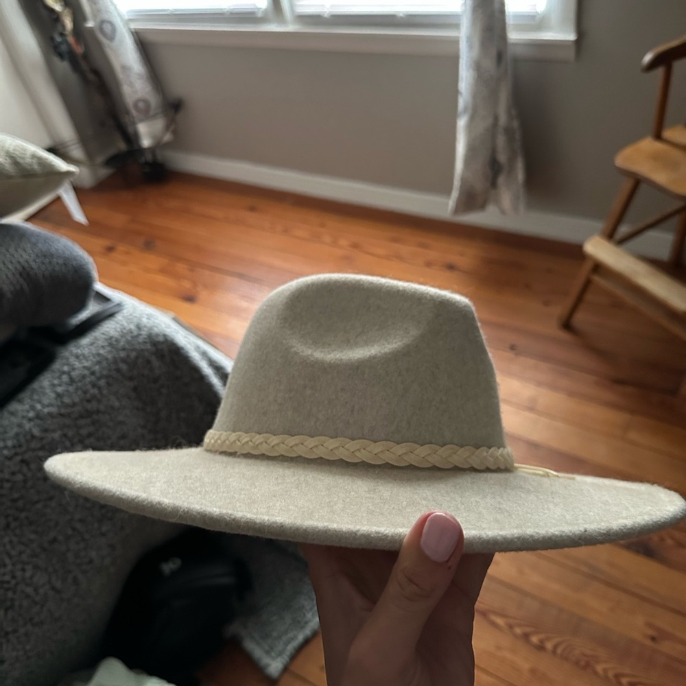 Amazon Essentials Cream Wide-Brim Hat